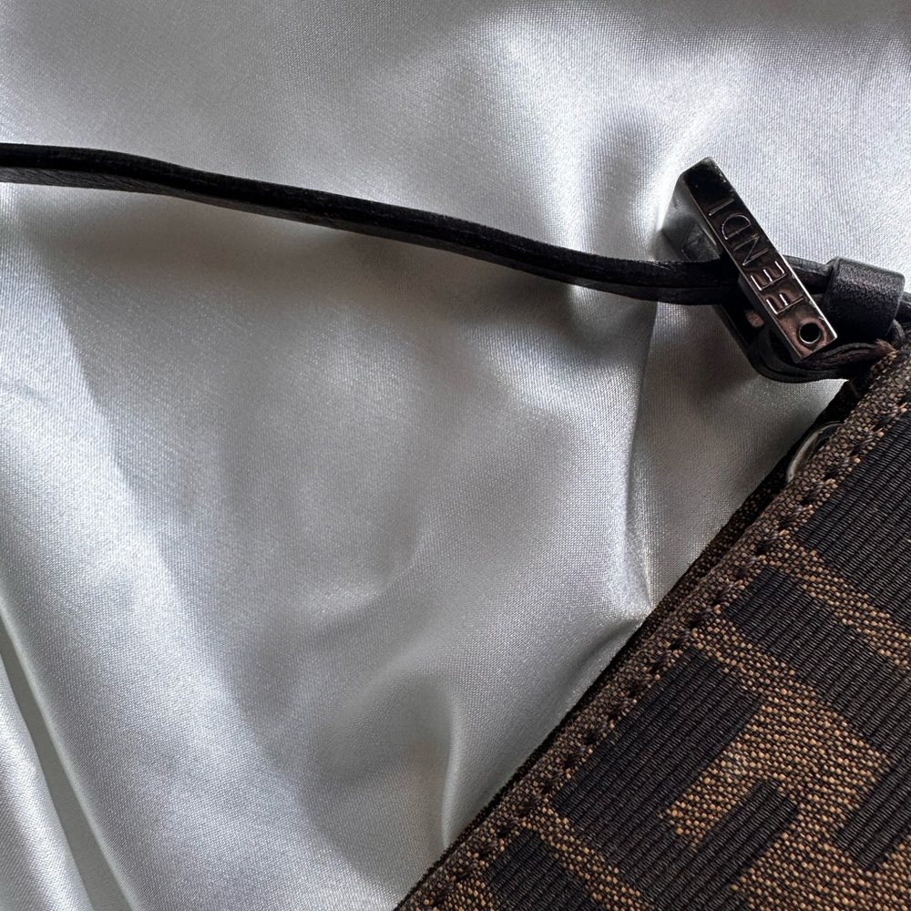 Vintage FENDI zucca mini baguette. - Picture 12 of 15